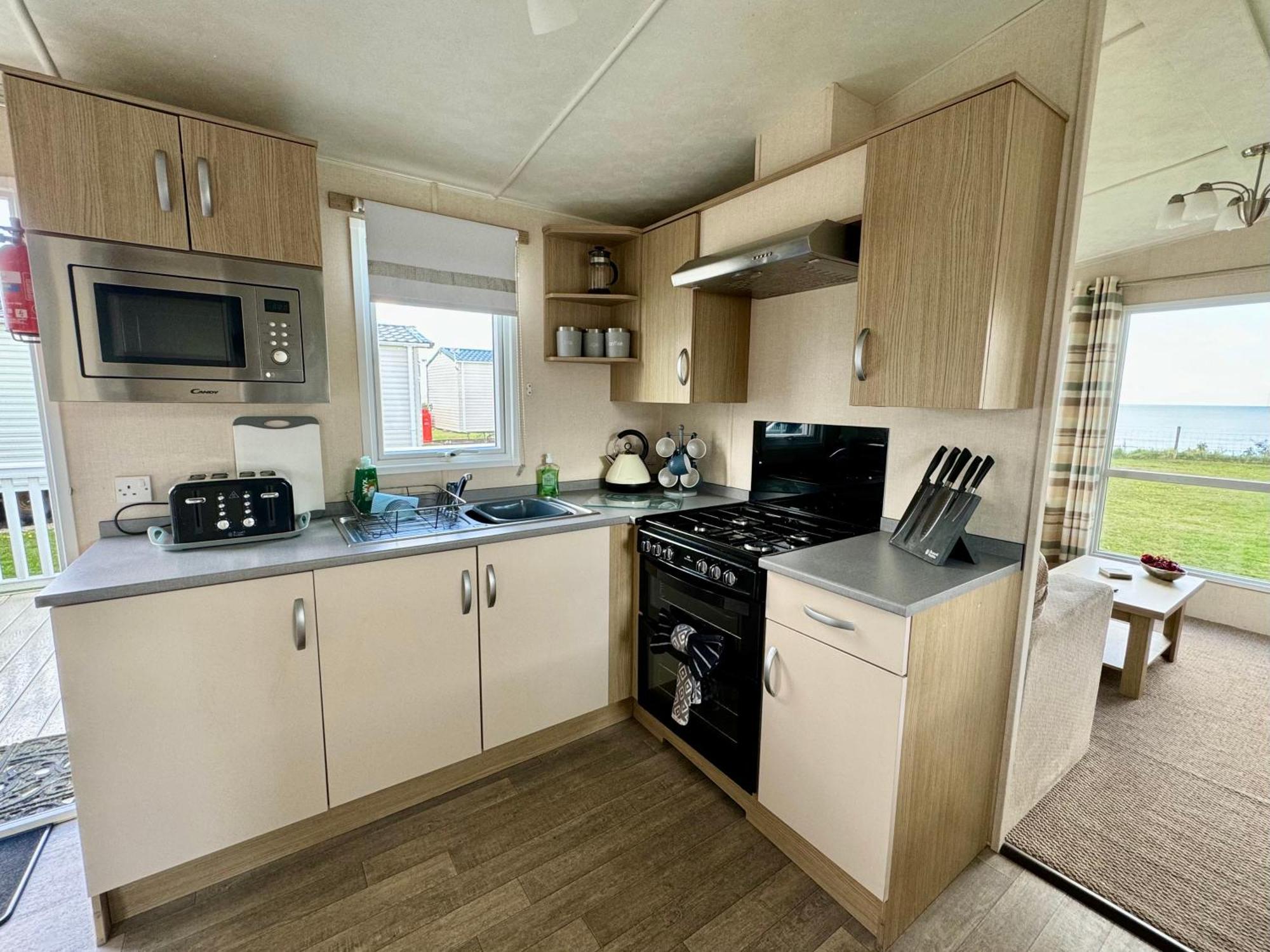 New Sea View Platinum Caravan With Huge Decking Newcastle upon Tyne Exterior foto